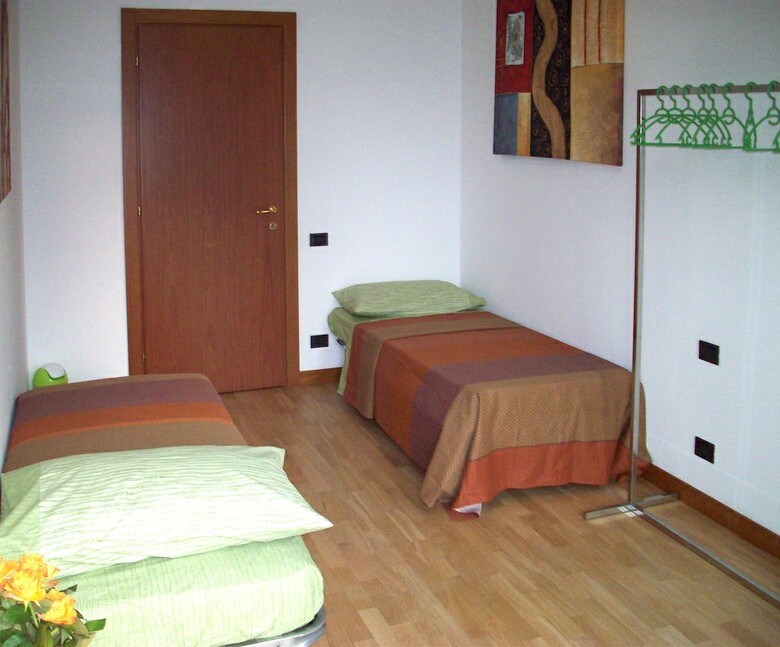 Hostal Apartment Nido Stazione