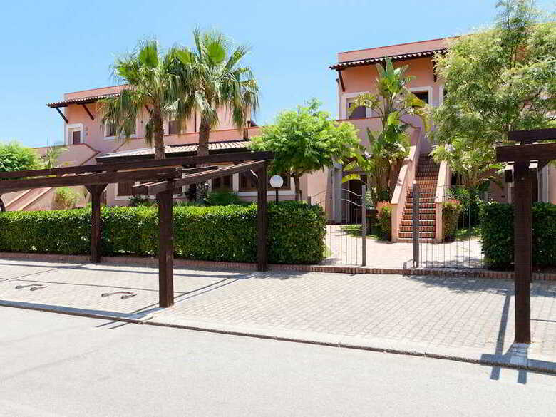 Hotel Tindari Resort & Marina Beach
