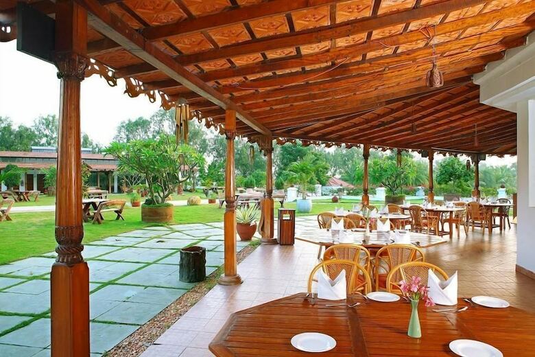 Hotel Chariot Beach Resort
