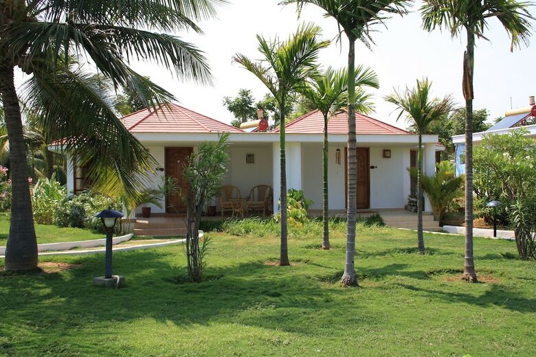 Hotel Chariot Beach Resort