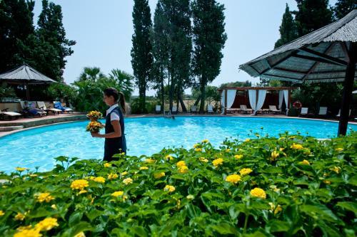 Nora Club Hotel