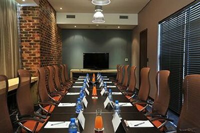 Protea Hotel Or Tambo
