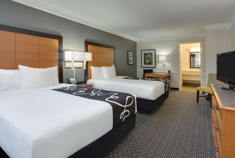 Hotel Days Inn By Wyndham Gainesville University I-75