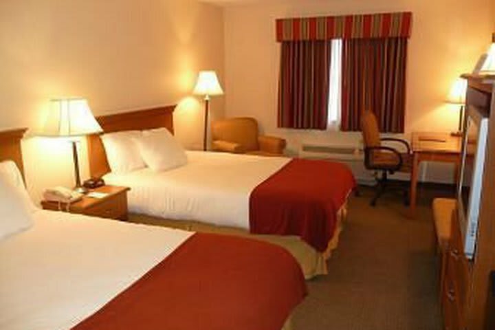 Hotel Baymont Inn And Suites Indianapolis