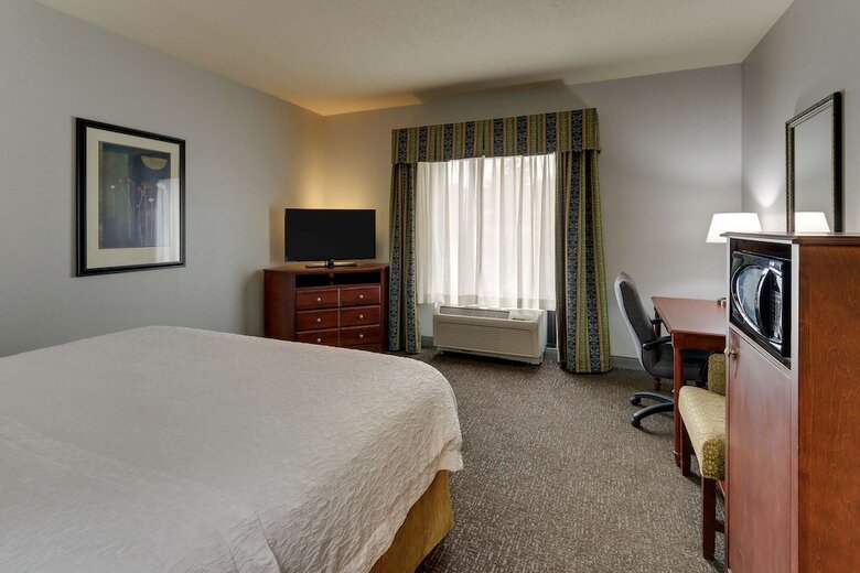 Hotel Hampton Inn & Suites Indianapolis-airport