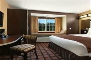 Hotel Microtel Inn & Suites Airport