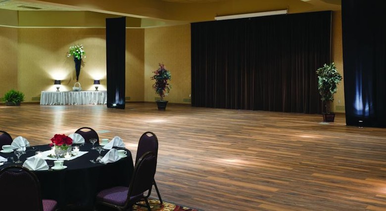 Ramkota Hotel & Conference Center