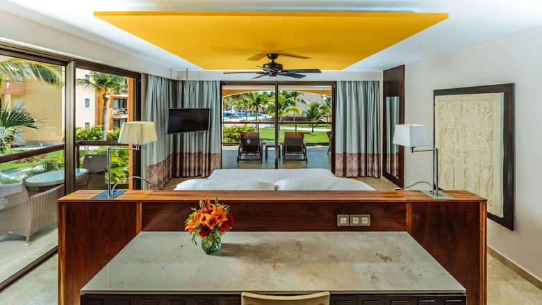 Hotel Barcelo Maya Caribe