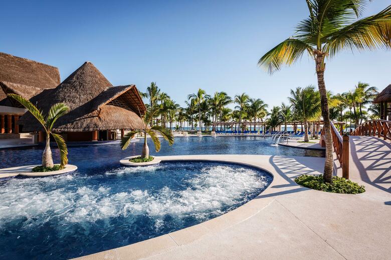 Hotel Barcelo Maya Caribe