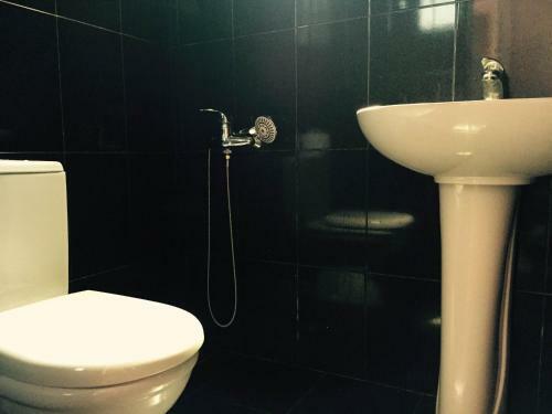 Hostal 15 Kviparosi Guest House