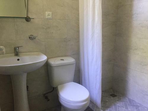Hostal 15 Kviparosi Guest House