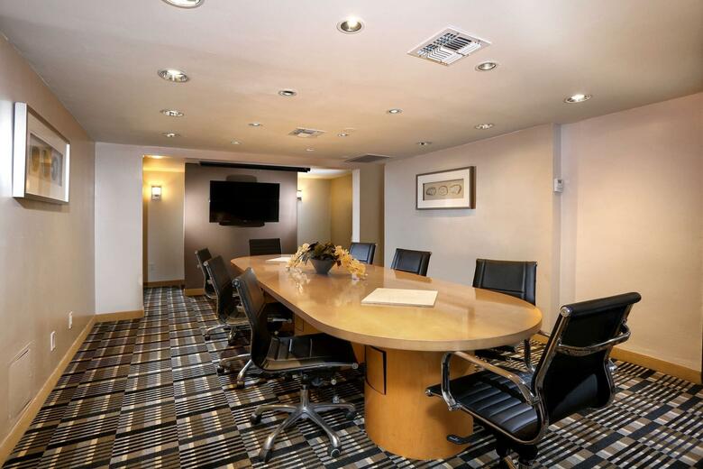 Hotel Doubletree Suites By Hilton Tucson Airport