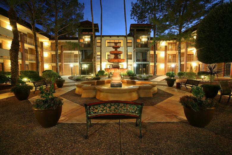Hotel Doubletree Suites By Hilton Tucson Airport