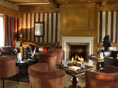 Hotel Les Manoirs De Tourg�ville