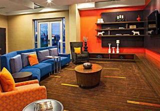 Holiday Inn Hotel & Suites London
