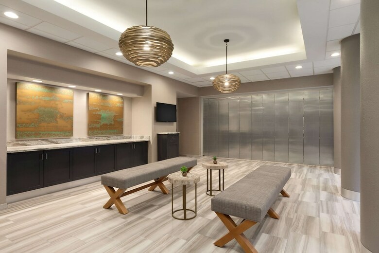 Hotel Embassy Suites Irvine - Orange County Airport