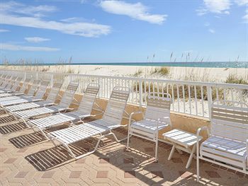 Hotel Resortquest Rentals At Islander Condominiums