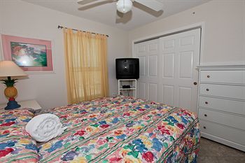 Hotel Resortquest Rentals At Islander Condominiums