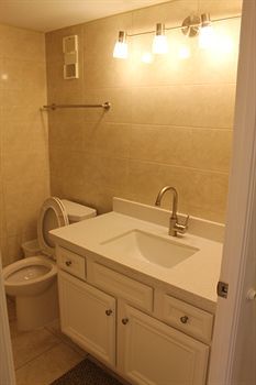 Hotel Resortquest Rentals At Islander Condominiums