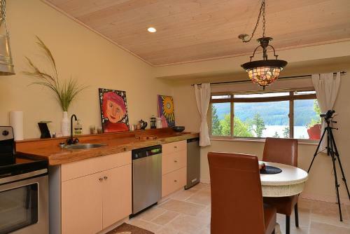 Hostal Casa Bella Guesthouse On Sechelt Inlet