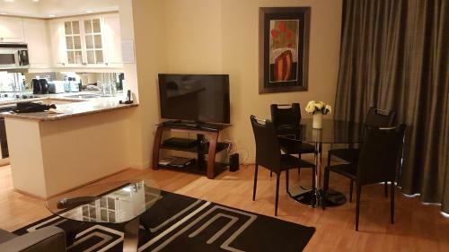 Apartamento Toronto Luxury Accommodations - University Plaza