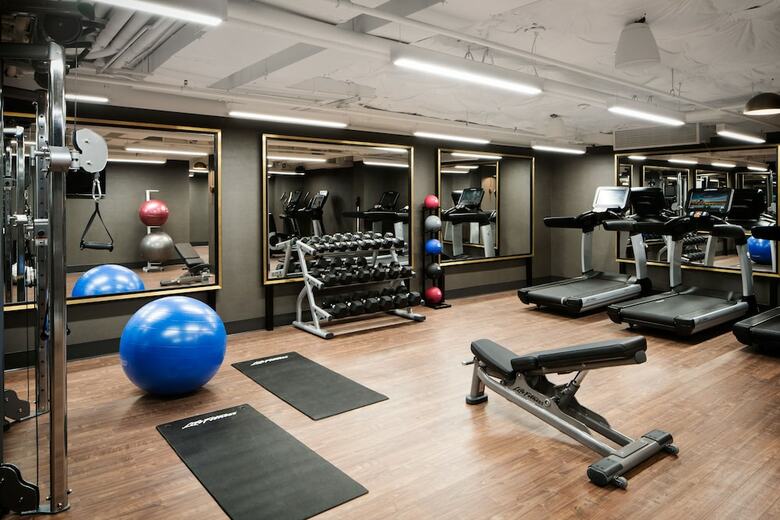 Halcyon - A Hotel In Cherry Creek
