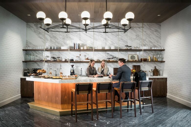 Halcyon - A Hotel In Cherry Creek