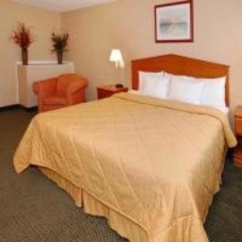 Hotel Comfort Inn & Suites West