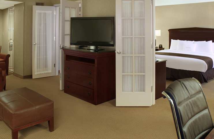 Doubletree Hotel Atlanta/roswell - Alpharetta Area