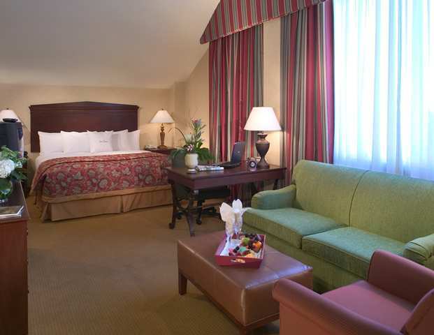Doubletree Hotel Atlanta/roswell - Alpharetta Area