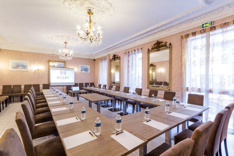 Hotel Busby