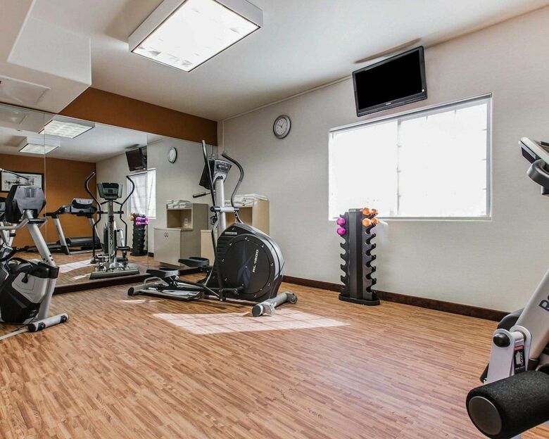 Hotel Comfort Suites