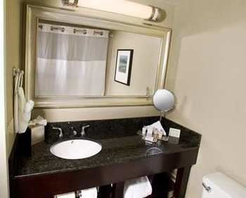 Doubletree Hotel Norwalk