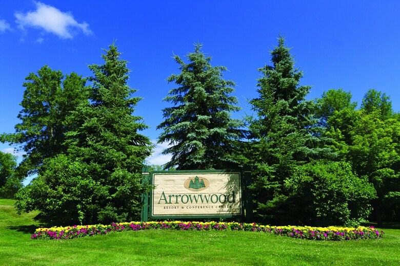 Hotel Arrowwood Resort And Conference Center