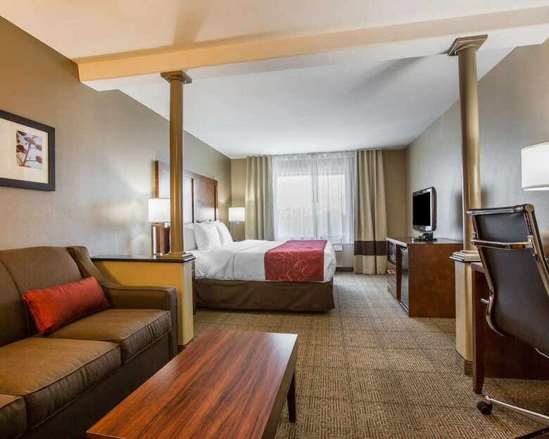 Hotel Comfort Suites