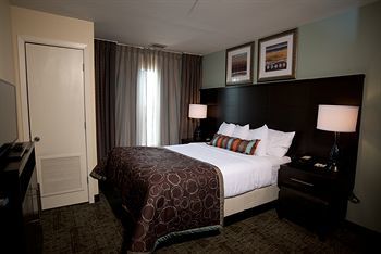 Hotel La Quinta Inn & Suites Willowbrook