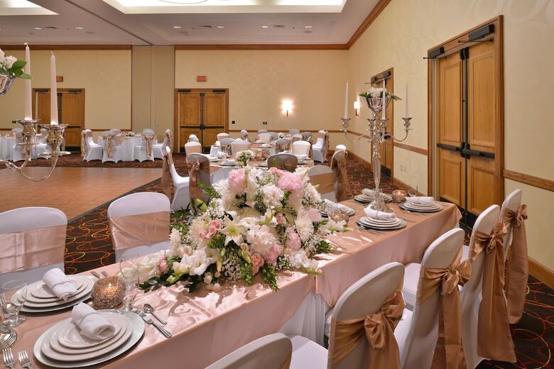 Hotel Doubletree By Hilton Grand Jun