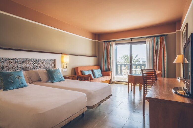 Hotel Iberostar Waves Saidia