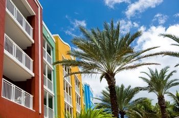 Hotel Renaissance Curacao Resort & Casino