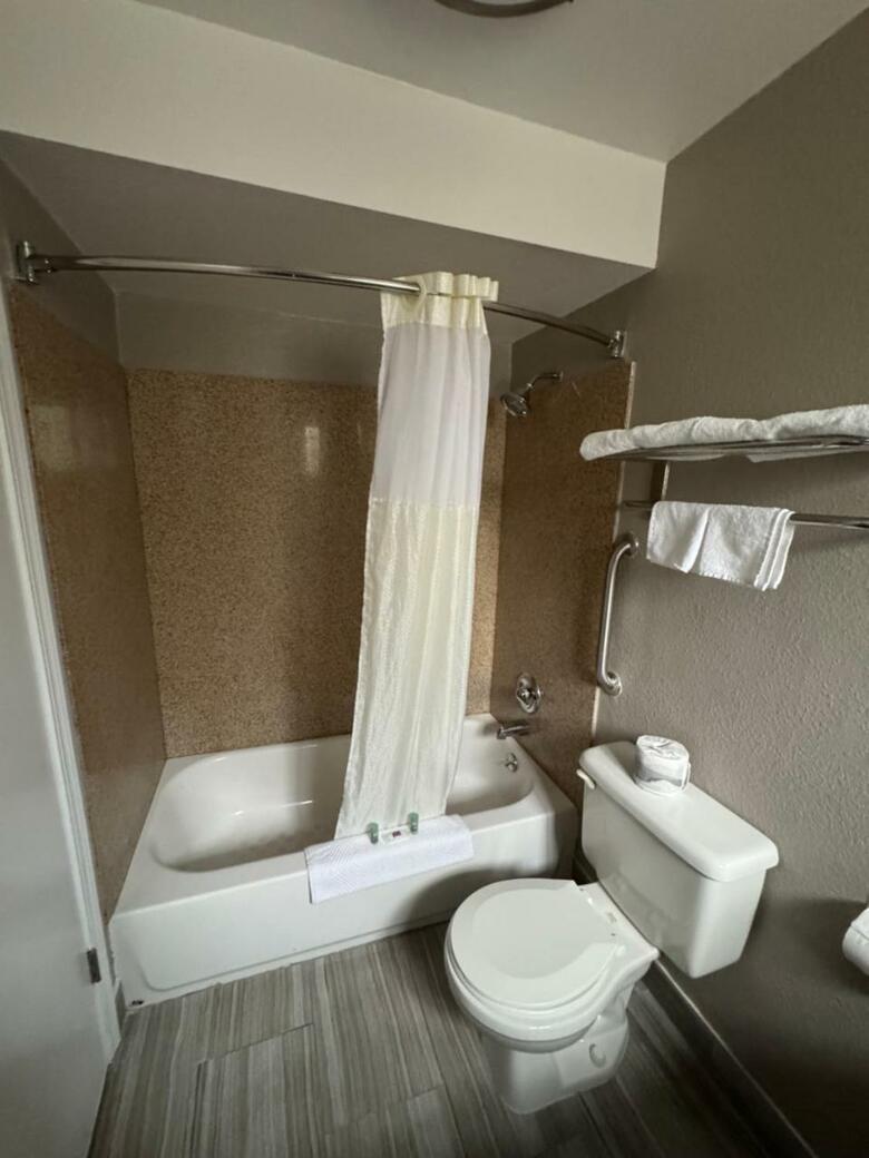 Hotel Studio 6 Suites Vancouver Wa Waterfront