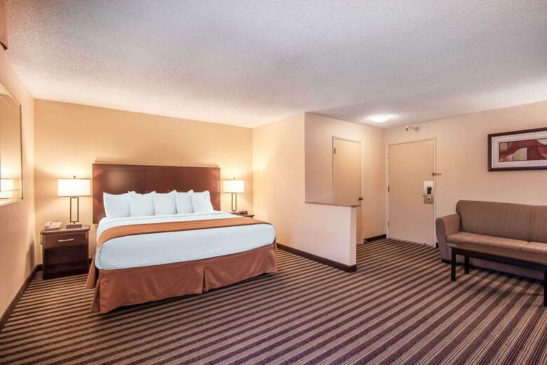 Hotel Quality Inn And Suites