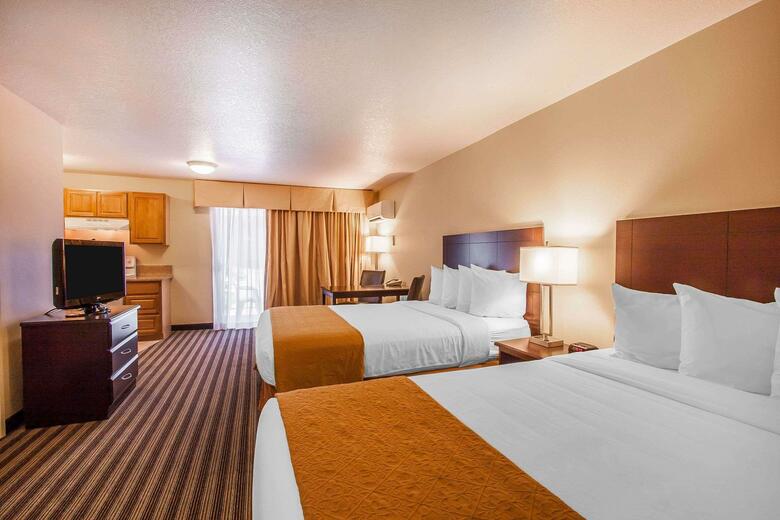 Hotel Quality Inn And Suites