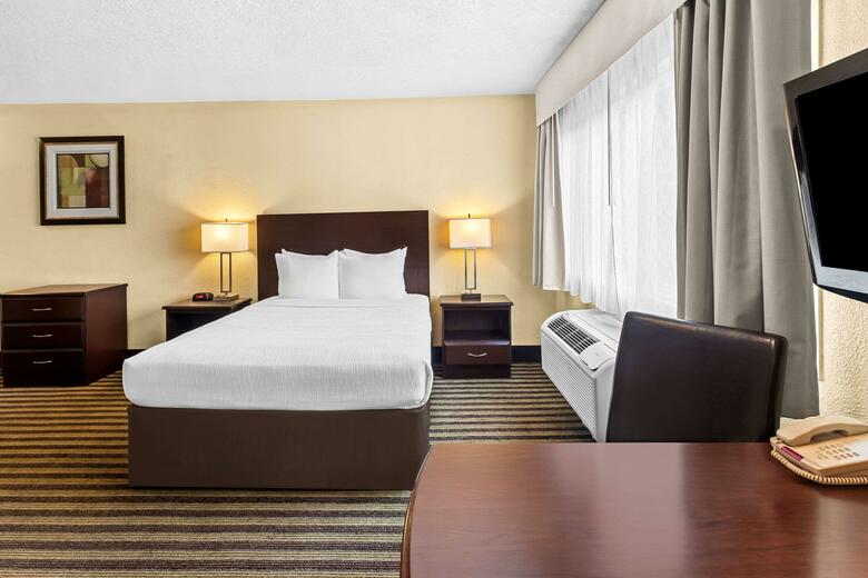 Hotel Quality Inn And Suites