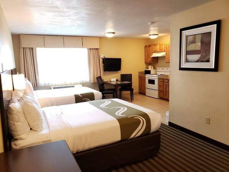 Hotel Quality Inn And Suites