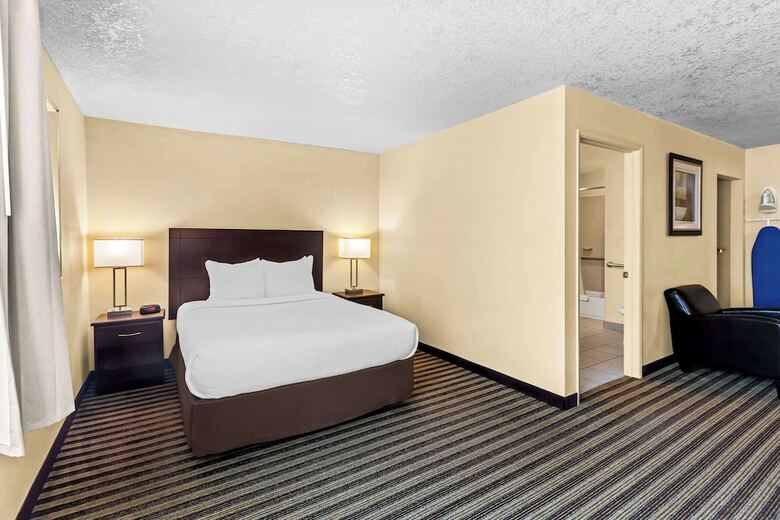 Hotel Quality Inn And Suites
