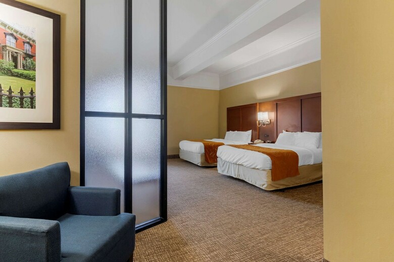 Hotel Comfort Suites Savannah North