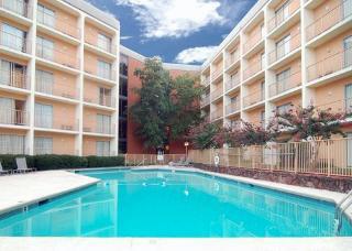 Hotel Days Inn