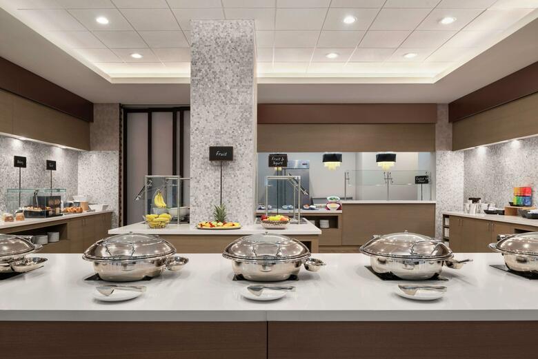 Hotel Embassy Suites Cleveland - Rockside