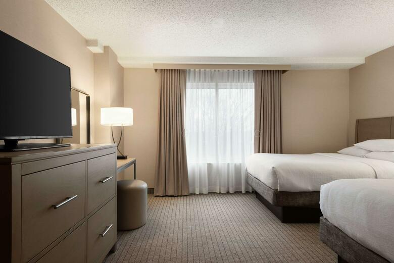 Hotel Embassy Suites Cleveland - Rockside