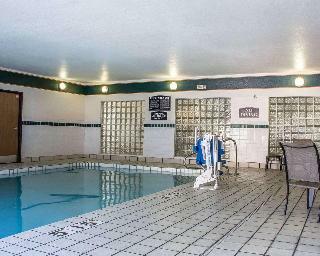 Hotel Comfort Suites At Metro Center